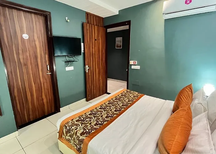Deluxe King Room
