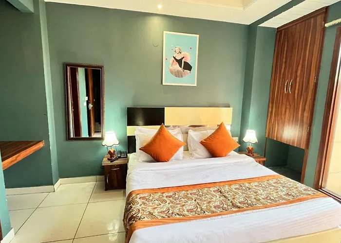 Deluxe King Room