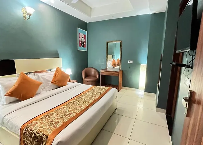 Deluxe King Room